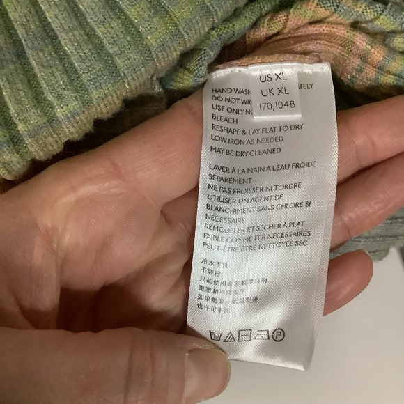 Urban Outfitters space dyed long sleeve cropped button down top size xl - Picture 5 of 8